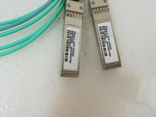 Aktywne kable optyczne Włókno AOC 40G QSFP+ 2x10 SFP+ dla centrów danych