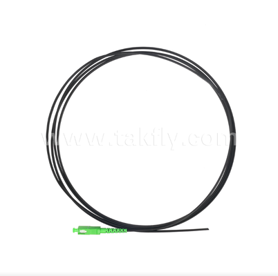 SC/APC FTTH Zewnętrzny Flat Drop Pigtail – Simplex, Pre-konektorowany, Konstrukcja Antywibracyjna dla Szybkiego Wdrożenia w Terenie