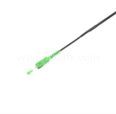 SC/APC FTTH Zewnętrzny Flat Drop Pigtail – Simplex, Pre-konektorowany, Konstrukcja Antywibracyjna dla Szybkiego Wdrożenia w Terenie