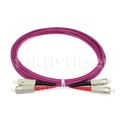 Dwustronny kabel światłowodowy OM4 LSZH Fioletowa kurtka SC do SC 3,0 mm 850 nm