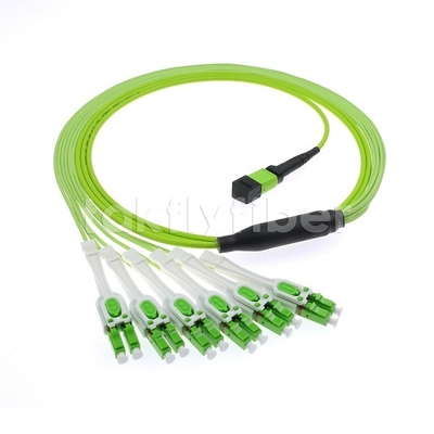 12F MPO do 6 LC DX Uniboot OM5 światłowodowy kabel krosowy, kurtka LSZH w kolorze limonkowej zieleni