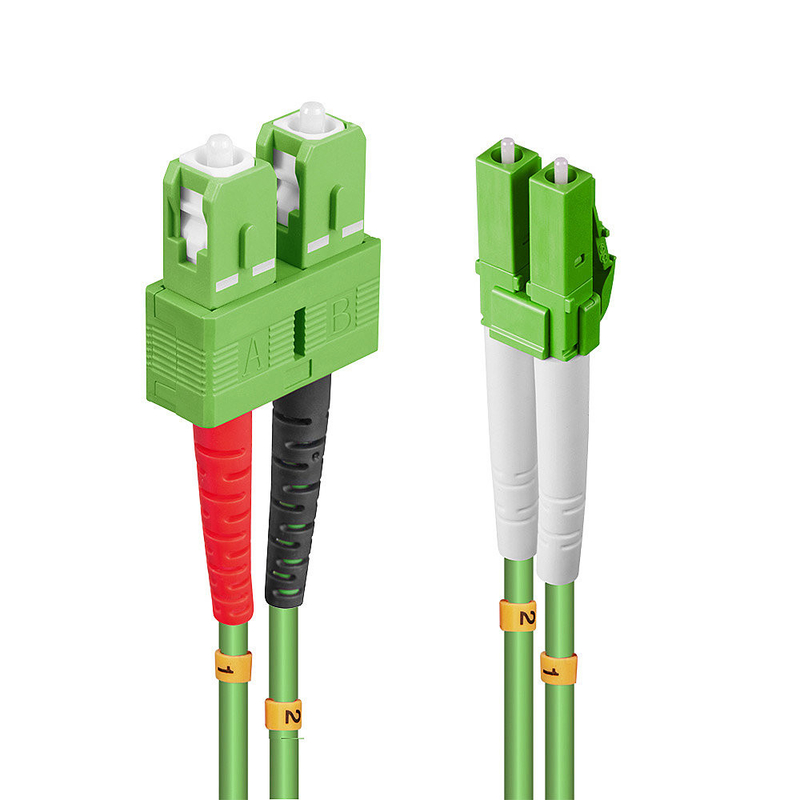 Długość dostosowana do potrzeb Multimode Fiber Optic Patchcord Telecom Grade PVC/LSZH Jacket UPC/APC Polerowanie.
