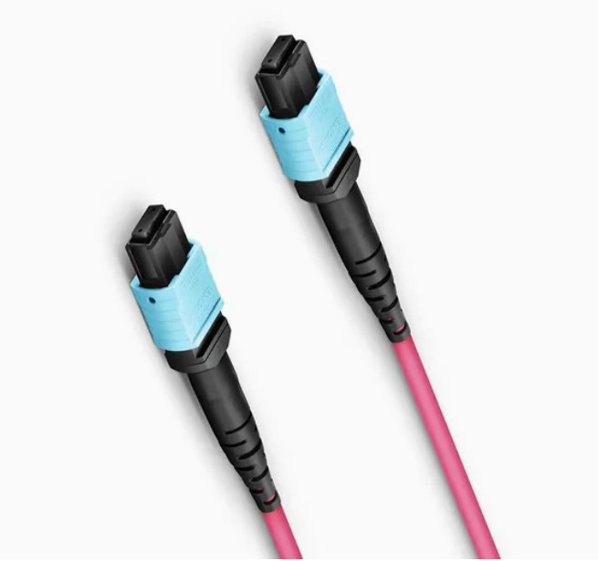 Włókno optyczne FTTH Patch Cord Trunk Cable PVC Material Panel MPO Fiber Cable